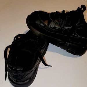 Kids' Classic Black Sneakers